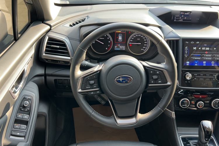 Used Subaru Forester 2020 2.0i Luxury Edition EyeSight Interior 4