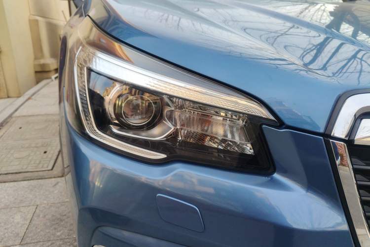 Used Subaru Forester 2020 2.0i Luxury Edition EyeSight Right Front Headlight