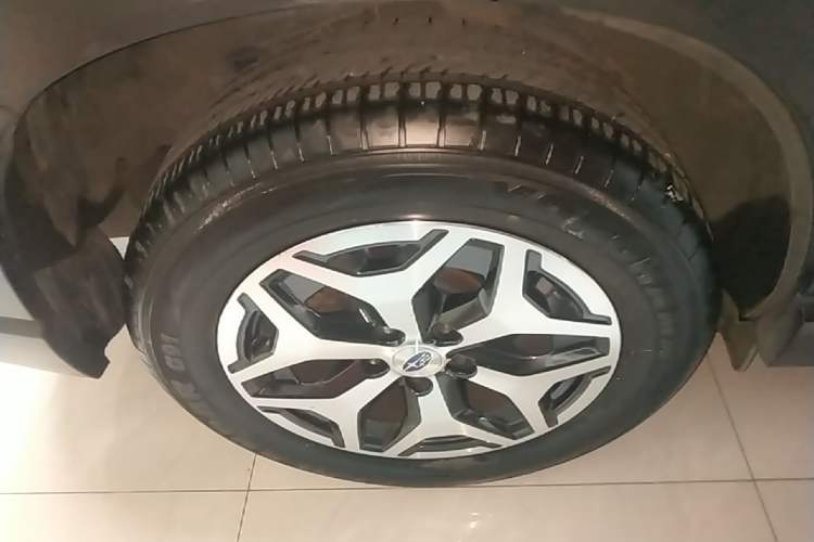 Used Subaru Forester 2020 2.0i Luxury Edition Right Rear Wheel Hub