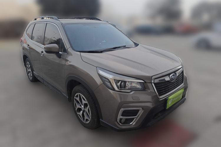 Used Subaru Forester 2020 2.0i Luxury Edition EyeSight Front Right 45 Deg