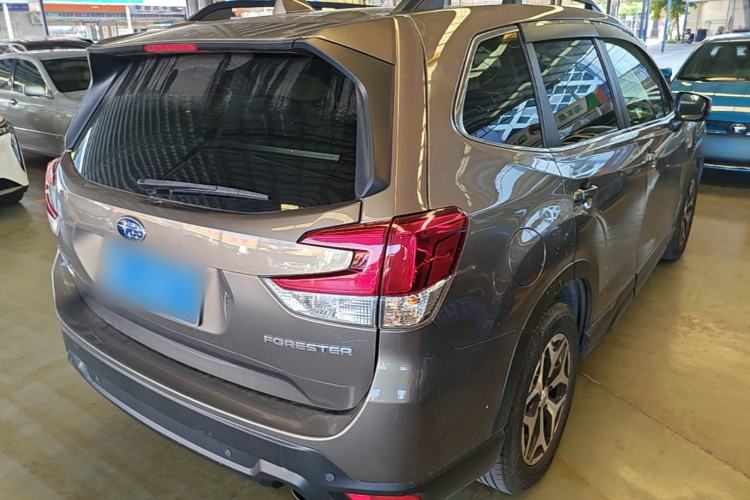 Used Subaru Forester 2020 2.0i Luxury Edition EyeSight Rear Right 45 Deg