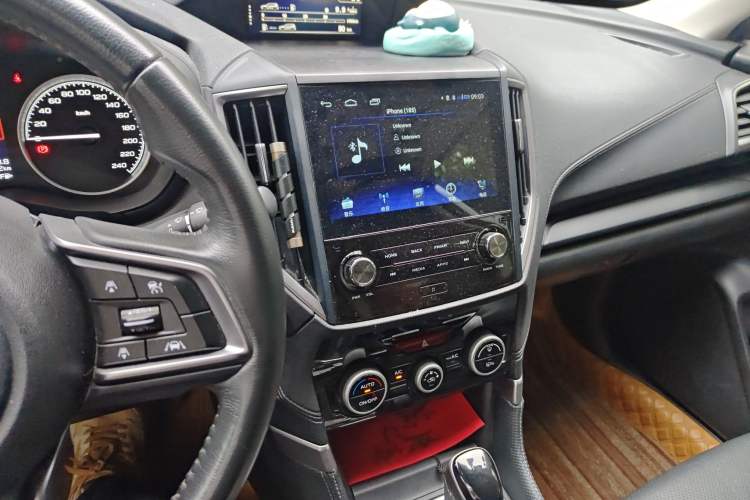 Used Subaru Forester 2020 2.0i Luxury Edition EyeSight Audio And AC Panel