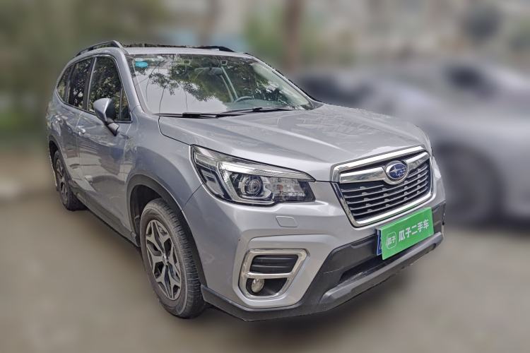Used Subaru Forester 2020 2.0i Luxury Edition EyeSight Front Right 45 Deg