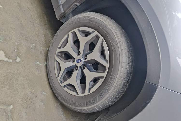 Used Subaru Forester 2020 2.0i Luxury Edition EyeSight Right Front Wheel Hub