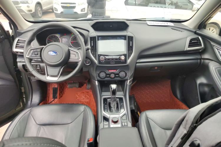 Used Subaru Forester 2020 2.0i Luxury Edition Center Console