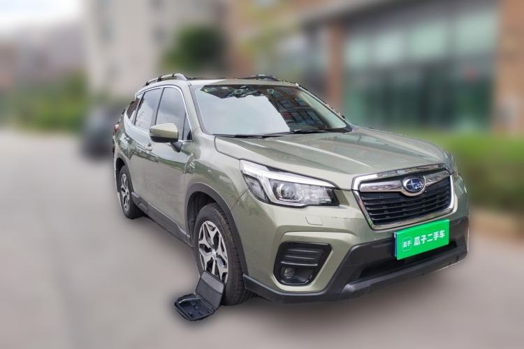 Used Subaru Forester 2020 2.0i Luxury Edition EyeSight Front Right 45 Deg