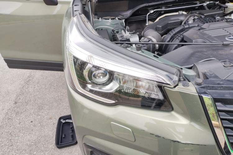 Used Subaru Forester 2020 2.0i Luxury Edition EyeSight Right Front Headlight