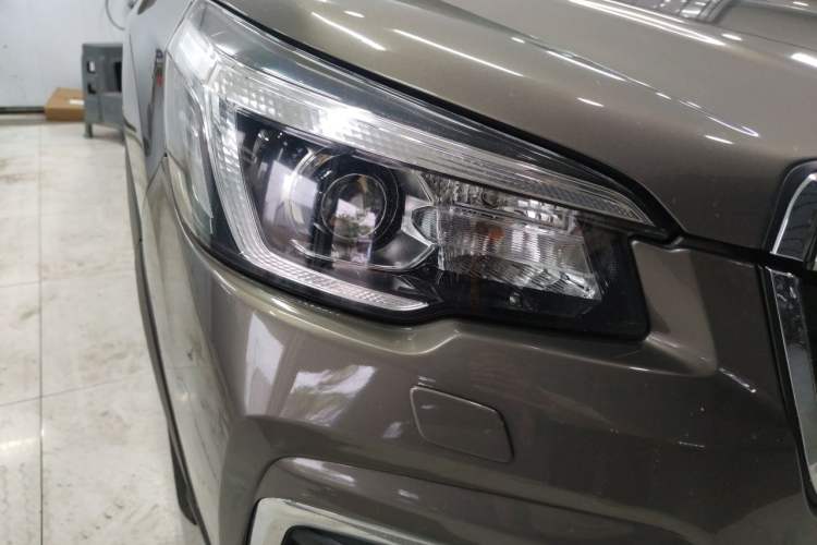 Used Subaru Forester 2020 2.0i Luxury Edition EyeSight Right Front Headlight