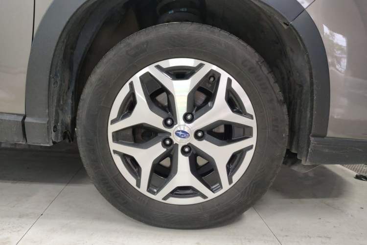 Used Subaru Forester 2020 2.0i Luxury Edition EyeSight Right Front Wheel Hub