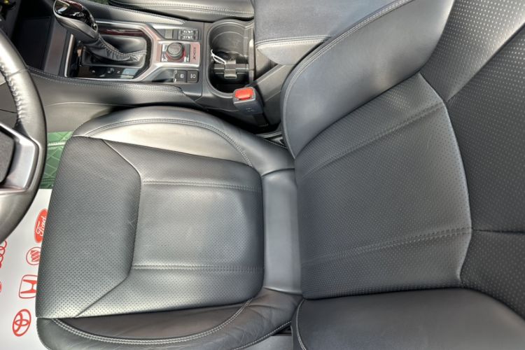Used Subaru Forester 2020 2.0i Luxury Edition Interior 13