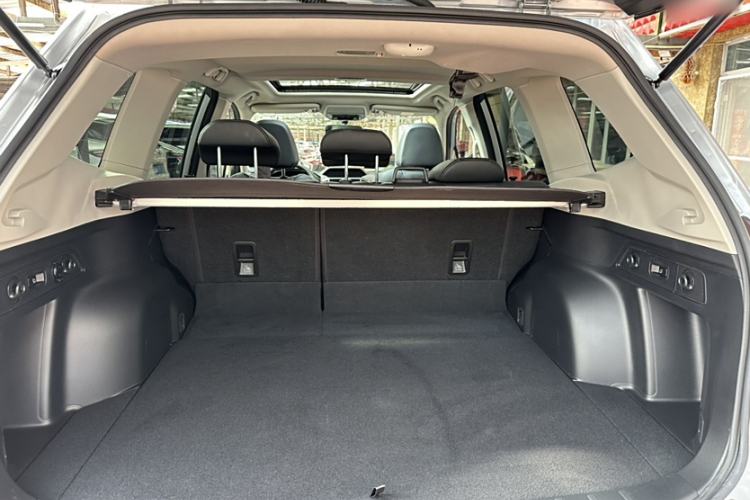 Used Subaru Forester 2020 2.0i Luxury Edition Interior 2