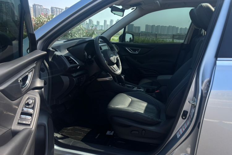 Used Subaru Forester 2020 2.0i Luxury Edition EyeSight Interior 4