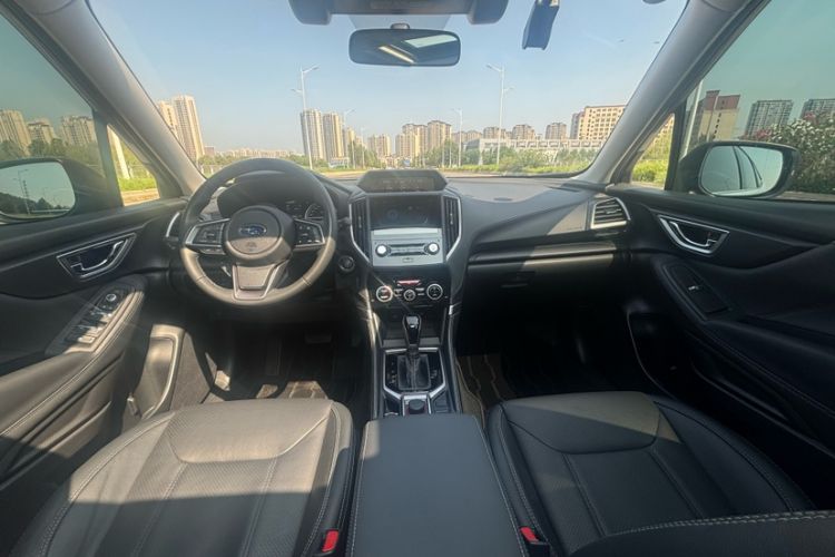 Used Subaru Forester 2020 2.0i Luxury Edition EyeSight Interior 5
