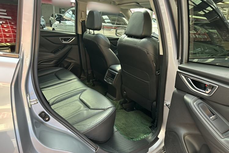 Used Subaru Forester 2020 2.0i Luxury Edition Interior 6