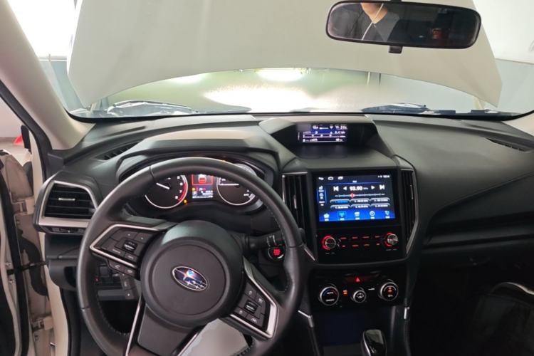 Used Subaru Forester 2020 2.0i Luxury Edition EyeSight Center Console