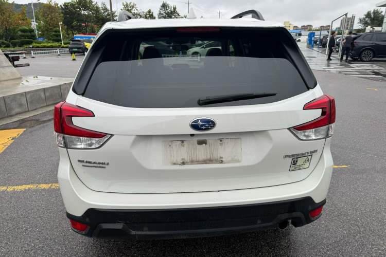 Used Subaru Forester 2020 2.0i Luxury Edition EyeSight Exterior 4