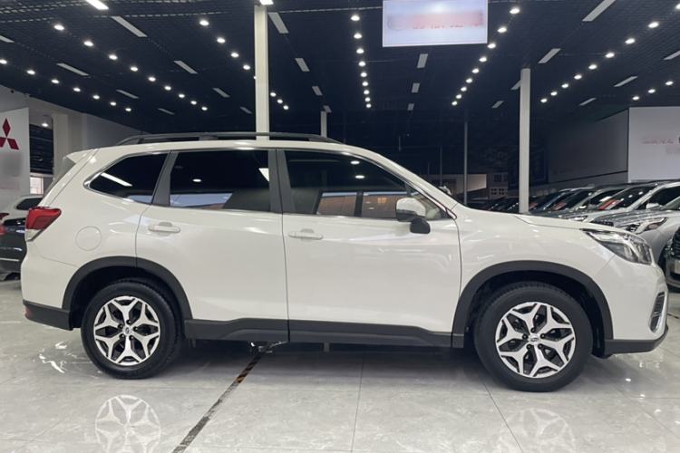 Used Subaru Forester 2020 2.0i Luxury Edition EyeSight Exterior 4