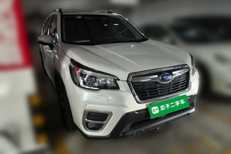Used Subaru Forester 2020 2.0i Luxury Edition EyeSight Front Right 45 Deg
