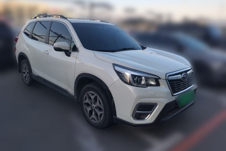 Used Subaru Forester 2020 2.0i Luxury Edition EyeSight Front Right 45 Deg