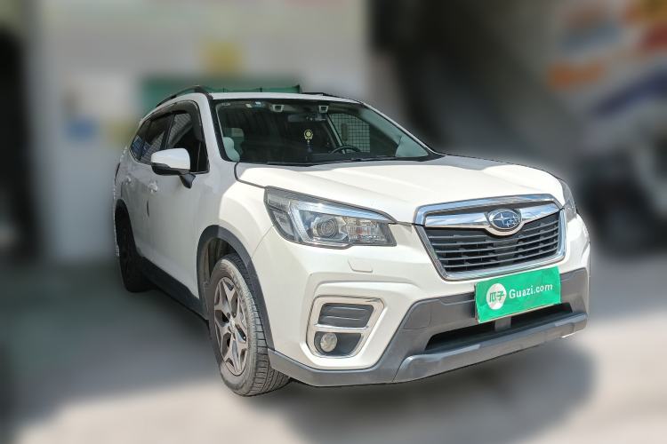 Used Subaru Forester 2020 2.0i Luxury Edition EyeSight Front Right 45 Deg