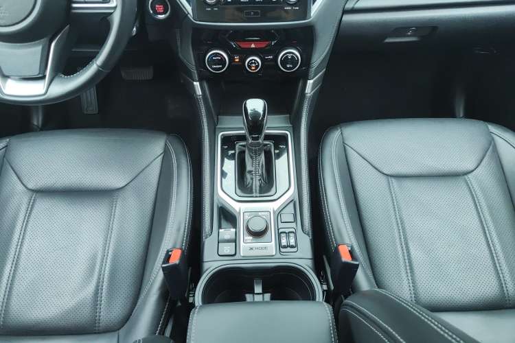 Used Subaru Forester 2020 2.0i Luxury Edition EyeSight Gear Lever