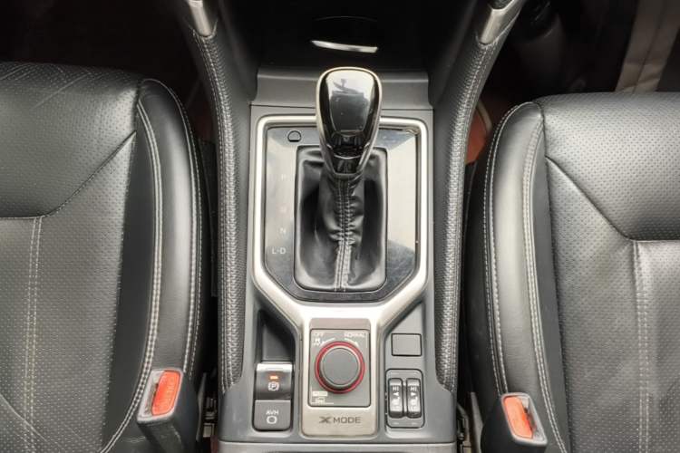 Used Subaru Forester 2020 2.0i Luxury Edition EyeSight Gear Lever