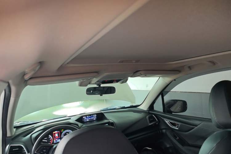 Used Subaru Forester 2020 2.0i Luxury Edition EyeSight Headliner