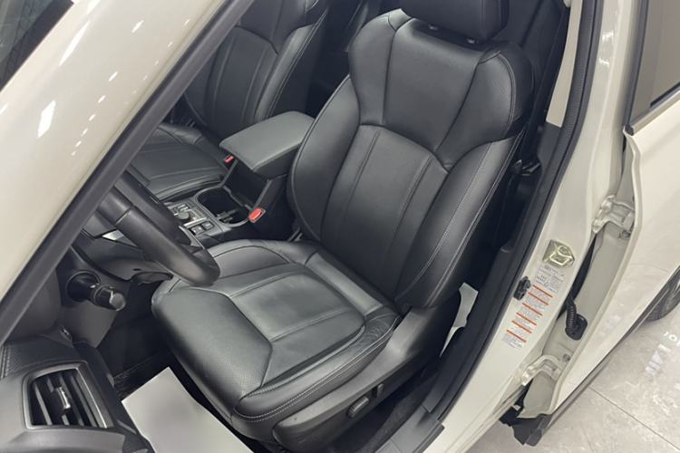 Used Subaru Forester 2020 2.0i Luxury Edition EyeSight Interior 1
