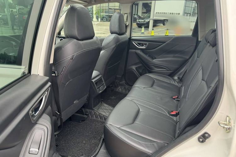 Used Subaru Forester 2020 2.0i Luxury Edition EyeSight Interior 3