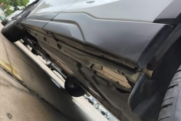 Used Subaru Forester 2020 2.0i Luxury Edition EyeSight Left Side Sill