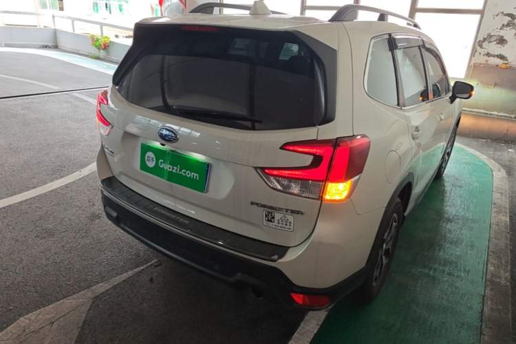 Used Subaru Forester 2020 2.0i Luxury Edition EyeSight Rear Right 45 Deg
