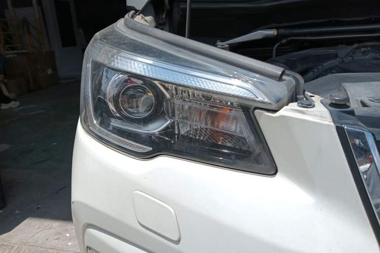 Used Subaru Forester 2020 2.0i Luxury Edition EyeSight Right Front Headlight