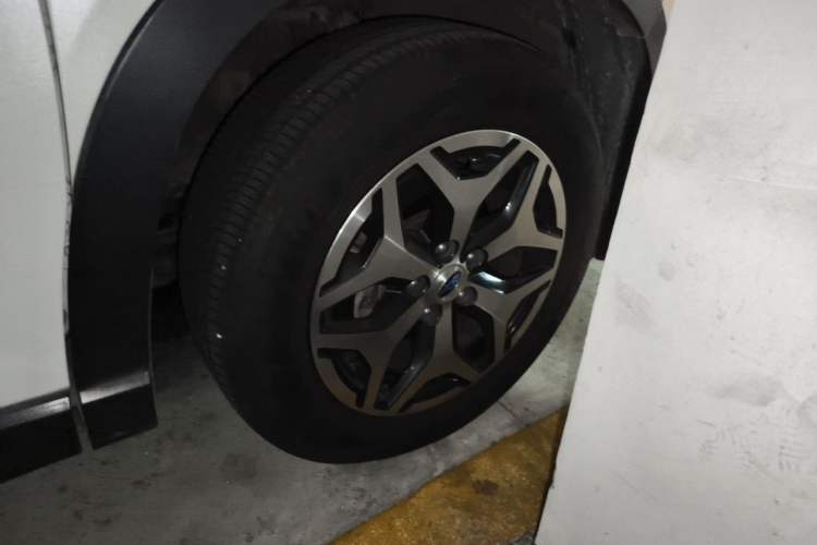 Used Subaru Forester 2020 2.0i Luxury Edition EyeSight Right Front Wheel Hub