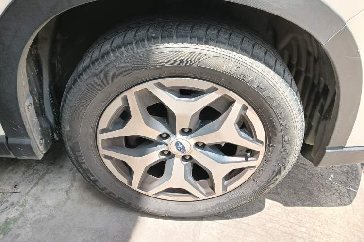 Used Subaru Forester 2020 2.0i Luxury Edition EyeSight Right Front Wheel Hub