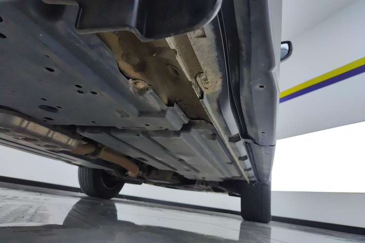 Used Subaru Forester 2020 2.0i Luxury Edition EyeSight Right Side Sill