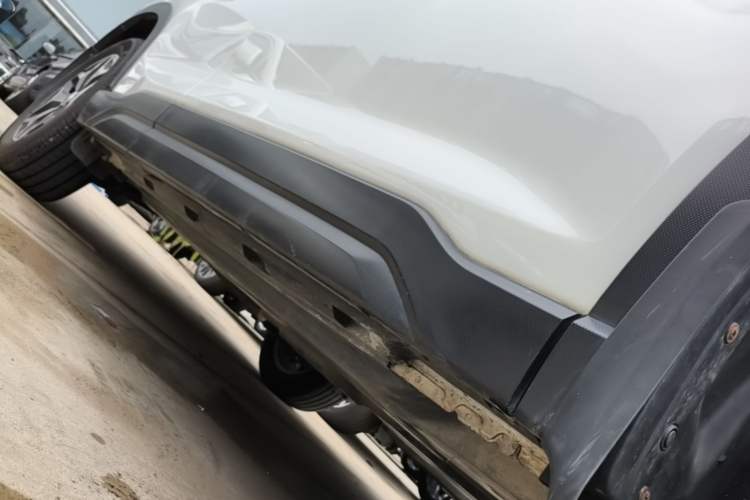 Used Subaru Forester 2020 2.0i Luxury Edition EyeSight Right Side Sill