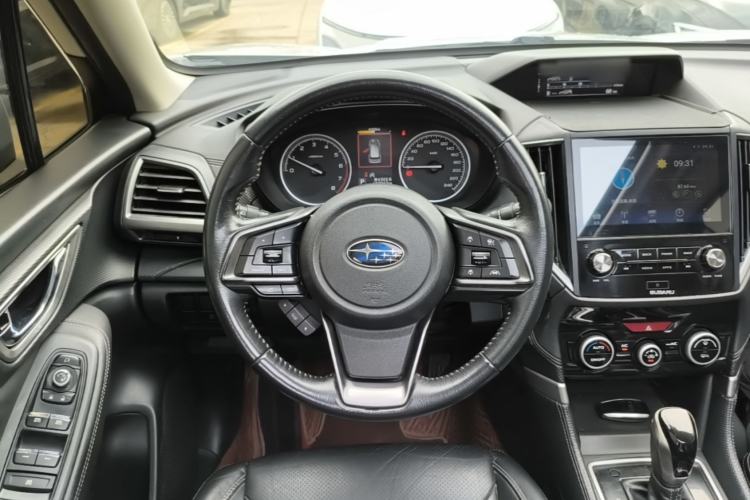 Used Subaru Forester 2020 2.0i Luxury Edition EyeSight Steering Wheel