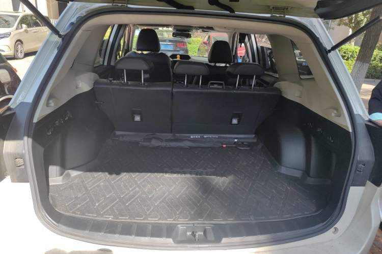 Used Subaru Forester 2020 2.0i Luxury Edition Trunk