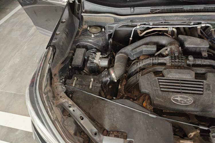 Used Subaru Forester 2021 2.0i Luxury Edition Engine Bay Right