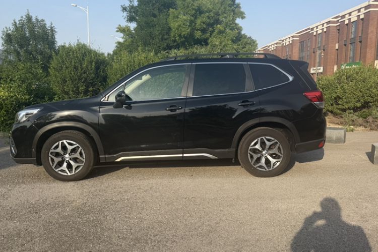 Used Subaru Forester 2021 2.0i Luxury Edition EyeSight Exterior 3