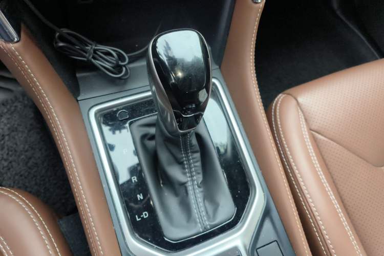 Used Subaru Forester 2021 2.0i e-Boxer Sport Edition with EyeSight Gear Lever
