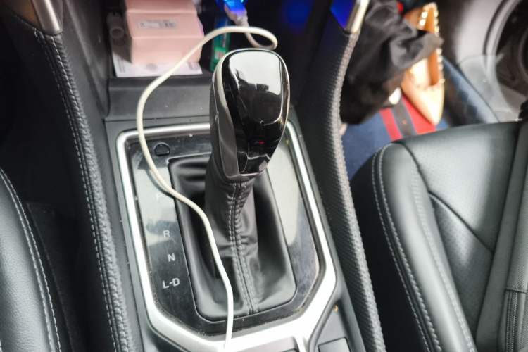 Used Subaru Forester 2021 2.0i Luxury Edition EyeSight Gear Lever