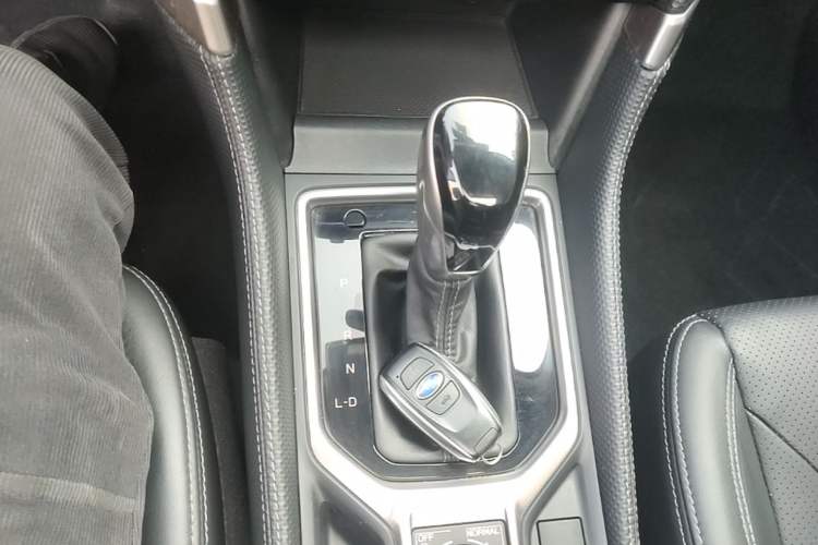 Used Subaru Forester 2021 2.0i Luxury Edition EyeSight Gear Lever