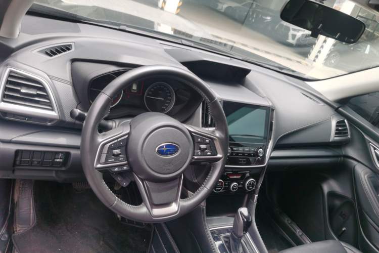 Used Subaru Forester 2021 2.0i Luxury Edition EyeSight Interior 1