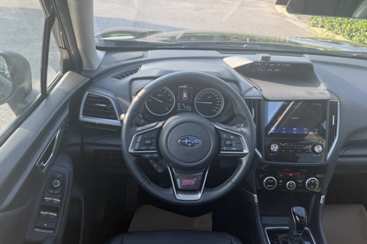 Used Subaru Forester 2021 2.0i Luxury Edition EyeSight Interior 2
