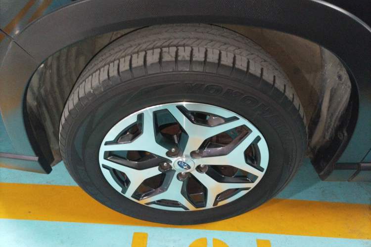 Used Subaru Forester 2021 2.0i Luxury Edition EyeSight Left Front Wheel Hub