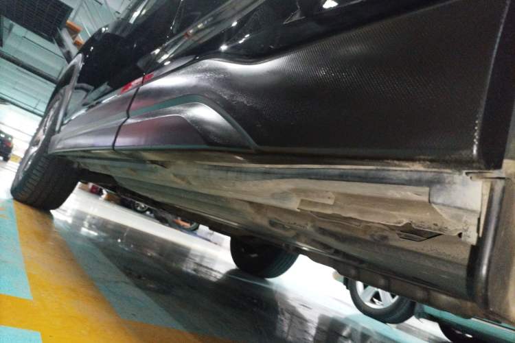 Used Subaru Forester 2021 2.0i Luxury Edition EyeSight Left Side Sill