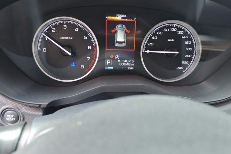 Used Subaru Forester 2021 2.0i Luxury Edition Odometer Close Up
