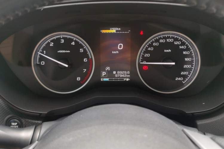 Used Subaru Forester 2021 2.0i Luxury Edition EyeSight Odometer Close Up