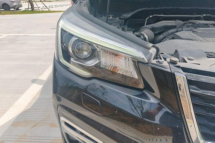 Used Subaru Forester 2021 2.0i Flagship Edition EyeSight Right Front Headlight
